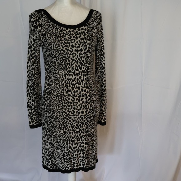 French Connection Dress, Lepard Print figure flattering knit. - Picture 15 of 16
